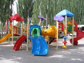 苏州工业园区英派斯科教设备 融合儿童游乐、健身与安全地垫的科教设施解决方案